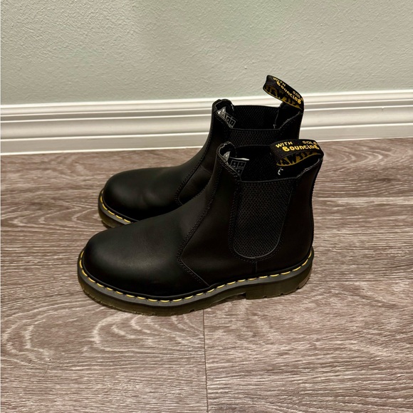 Dr. Martens 2976 Chelsea Boots Size 39U/8US - 6UK/7US M - Picture 2 of 11